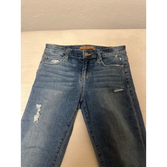 Joe’s Jeans - 25. Cuffed fit - trendy right now. - Picture 4 of 9